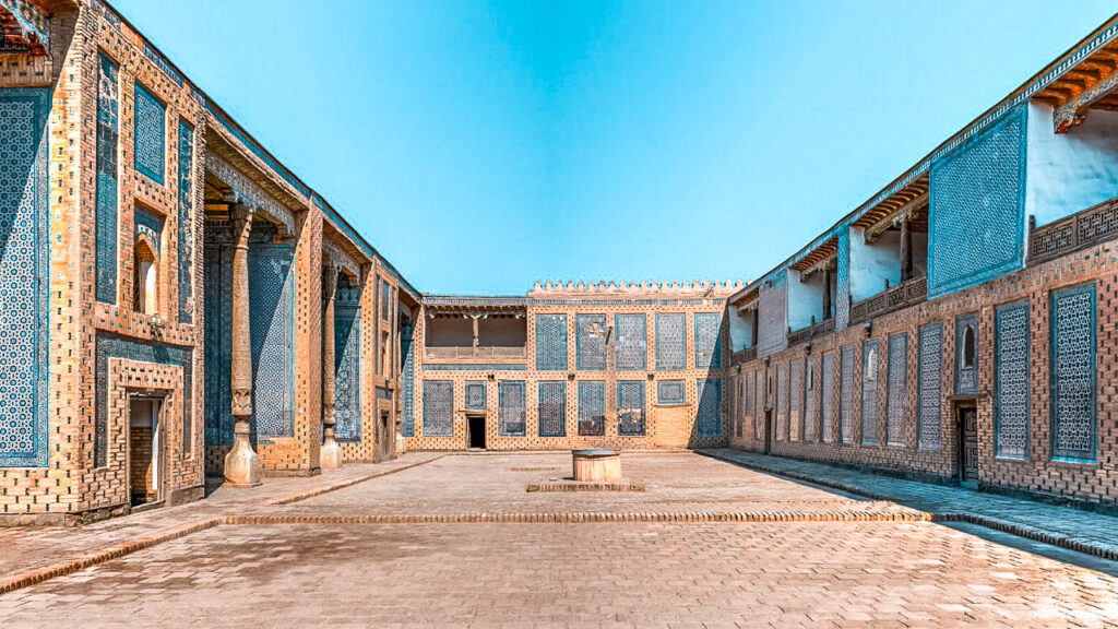 Patio del Palacio Tash Khauli